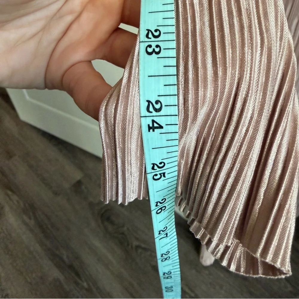 Boohoo Pleated Open-Front Duster Cardigan - Picture 9 of 9